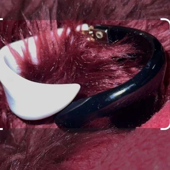 Black and white Vennerie cuff style chunky  Clamper Bangle Bracelet - Picture 16 of 16